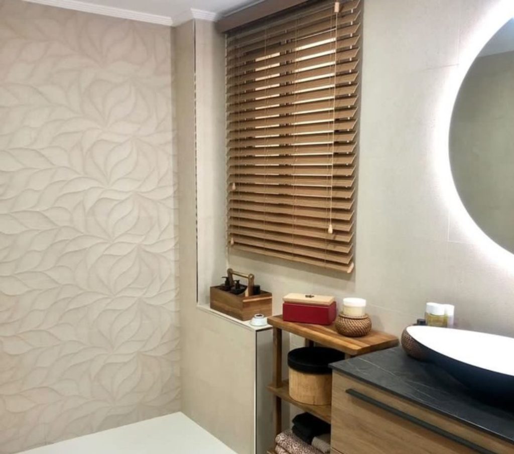 Cortinas enrollables en la ventana